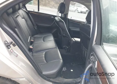 2005 Mercedes-Benz C 320 Luxury 4Matic из США, поврежденный, VIN WDBRF84J55F585815